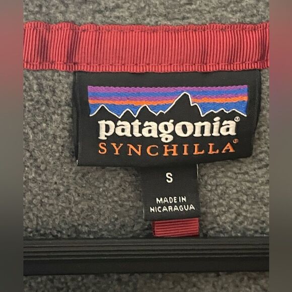 Patagonia Synchilla Gray Sweatshirt - Picture 4 of 7